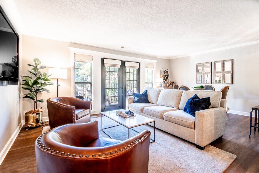 Primary Photo - 4727 Jarboe St