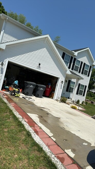 Building Photo - 31874 Pine Ridge Cir