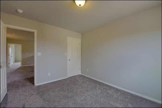 Building Photo - 6664 Red Canyon Sage Ln