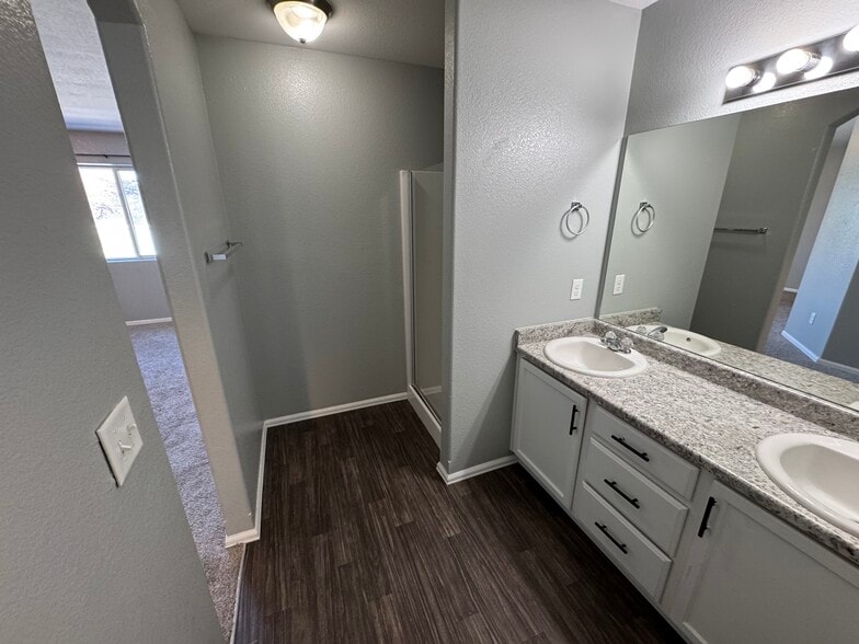 Building Photo - 4738 Painted Sky Vw