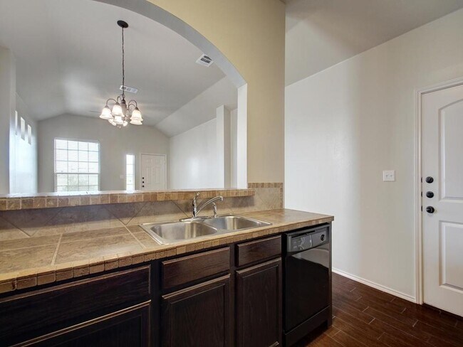 Building Photo - 1520 Muirfield Bend Dr