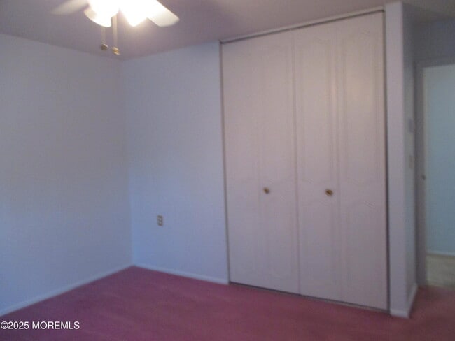Building Photo - 530A Portsmouth Dr