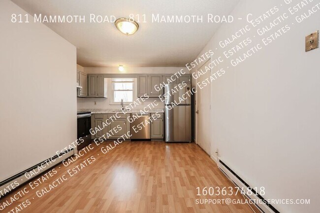 Building Photo - 811 Mammoth Rd