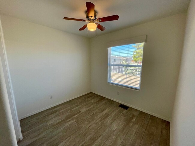 Building Photo - Great 2 Bedroom, 2 Bathroom Home!
