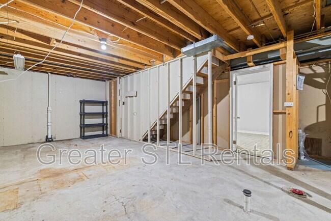 Building Photo - 1519 Harvard Way