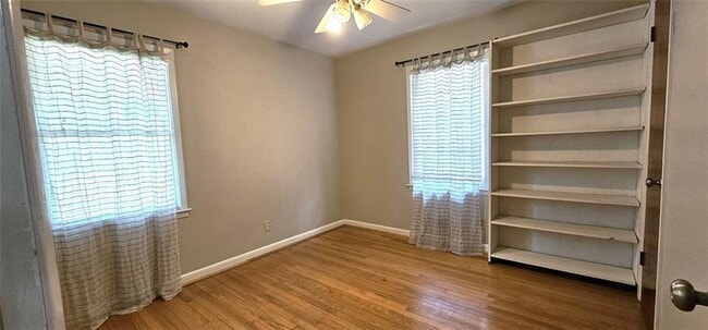 Building Photo - 2633 Mural Dr