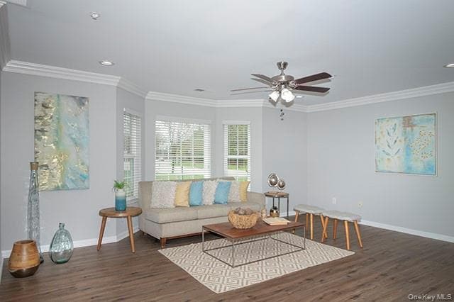 Building Photo - 1907 Dolphin Ln