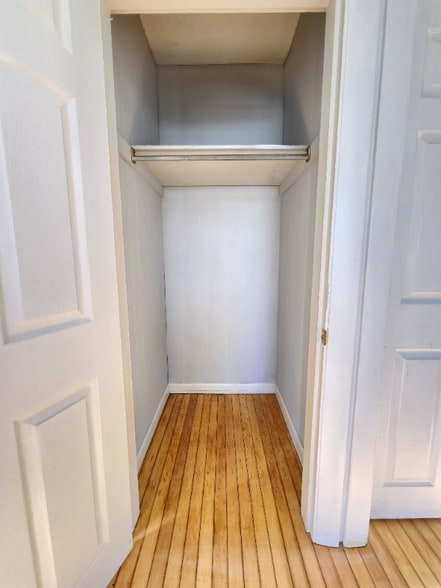 Building Photo - 72 Pier St