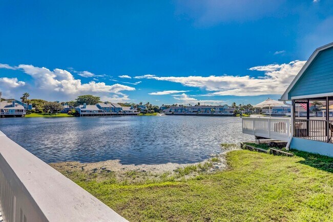 Building Photo - 1521 Ocean Dunes Cir