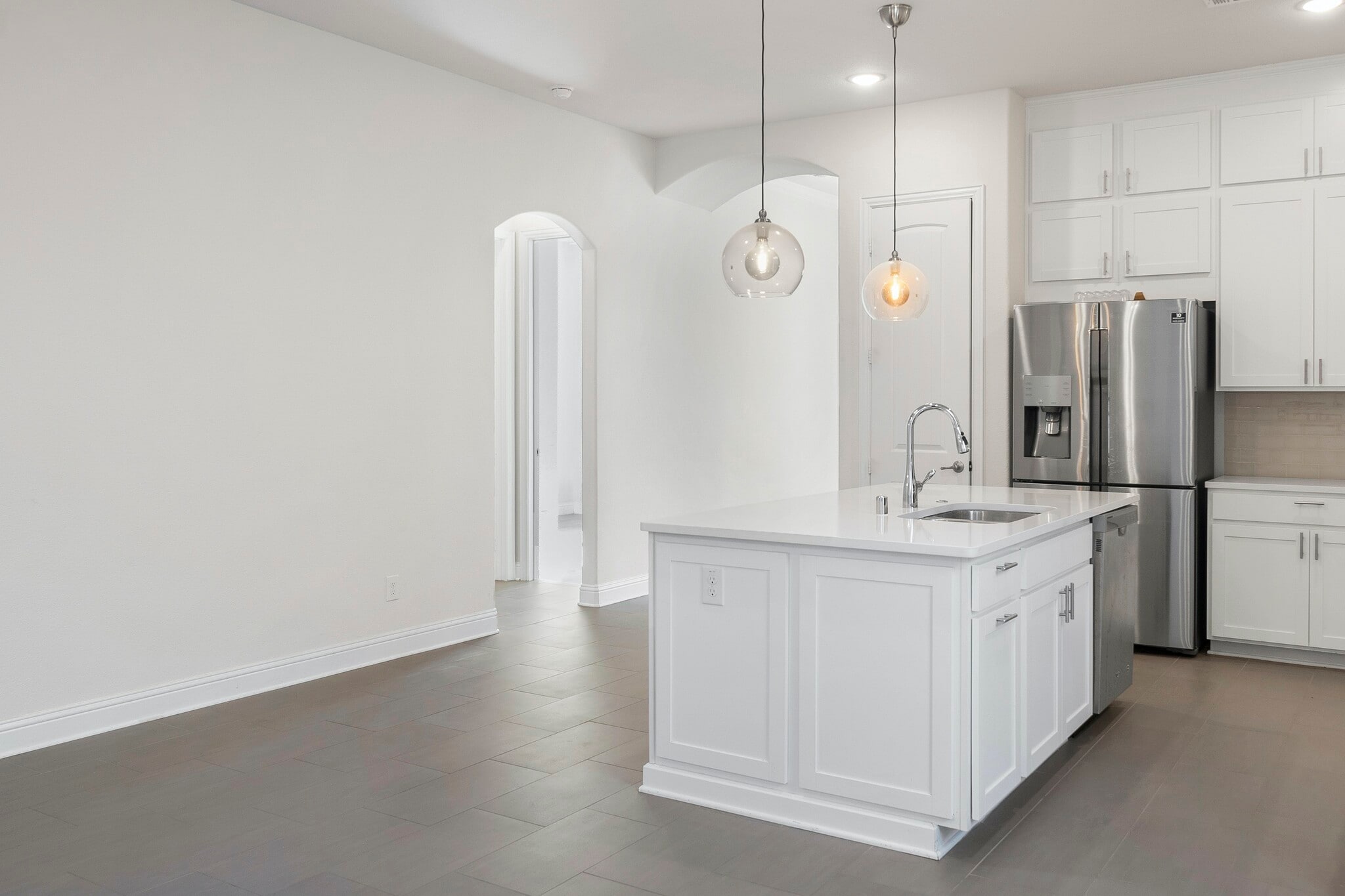 Building Photo - 8211 Agarito Way