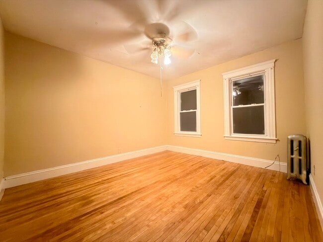 Building Photo - 90 Vernon St