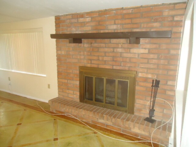 Building Photo - 1301 Cushman Dr