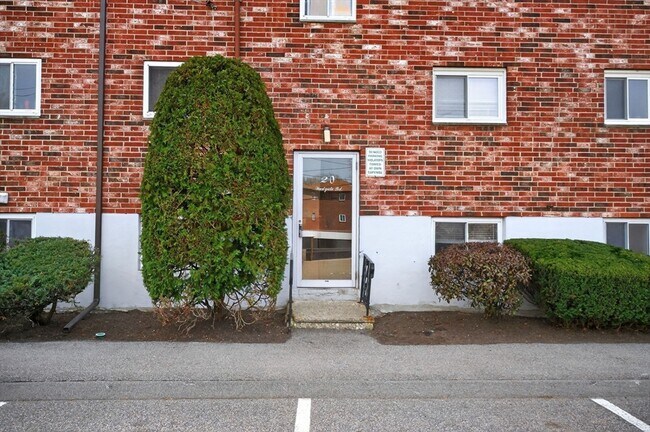 Building Photo - 20 Westgate Rd