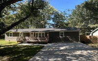 Building Photo - 2231 Laverne Ave