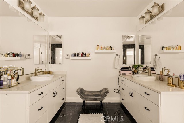 Building Photo - 24320 Sterling Ranch Rd