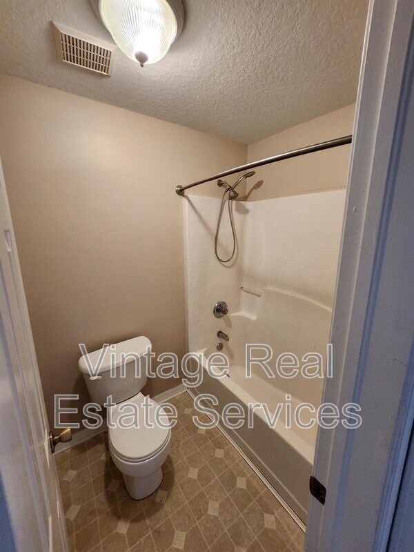 Building Photo - 12008 Peach Grv Ct