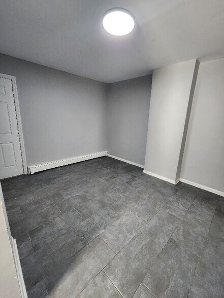 Building Photo - 980 Pembroke St
