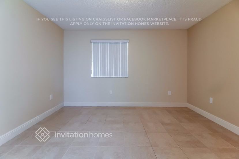 Building Photo - 18118 SW 154 Ct