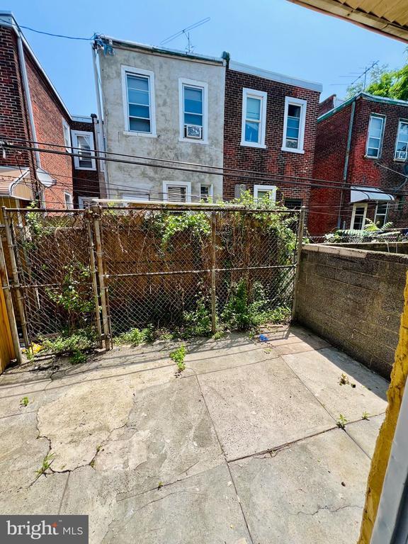 Building Photo - 4311 N Hicks St