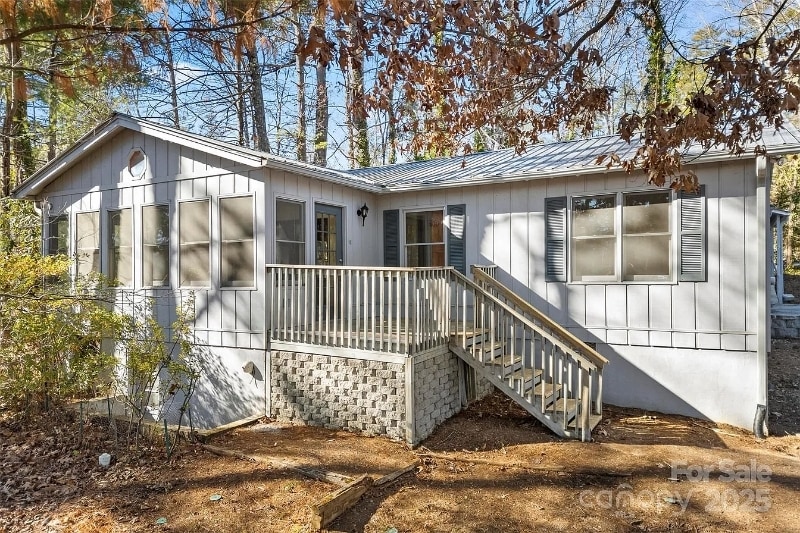 Building Photo - 550 Kinross Dr