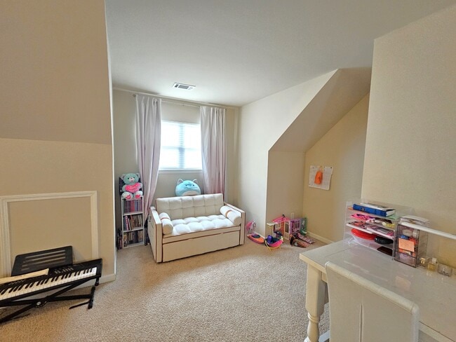 Building Photo - 202 Ermon Ct