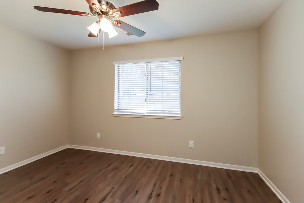 Building Photo - 906 Wisdom Dr