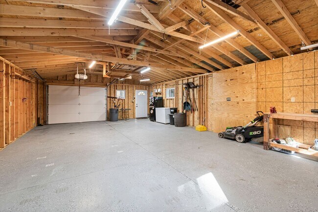 Building Photo - 7409 Jarboe St
