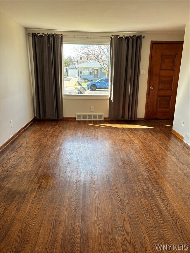 Building Photo - 42 Kerr Ave