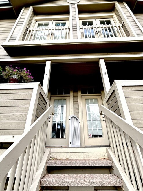 Building Photo - 2940 W Centennial Dr