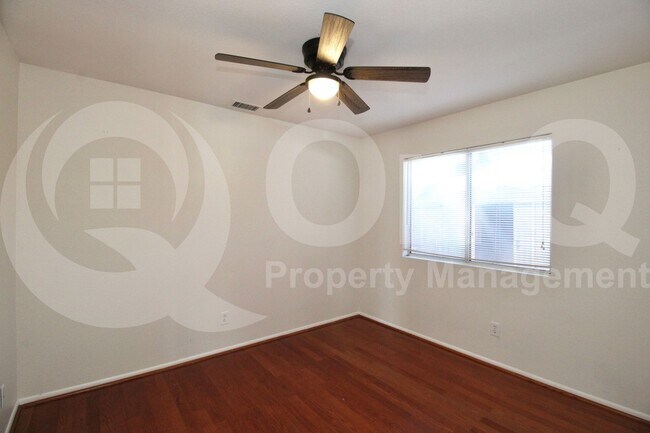 Building Photo - 254 E Nunneley Rd