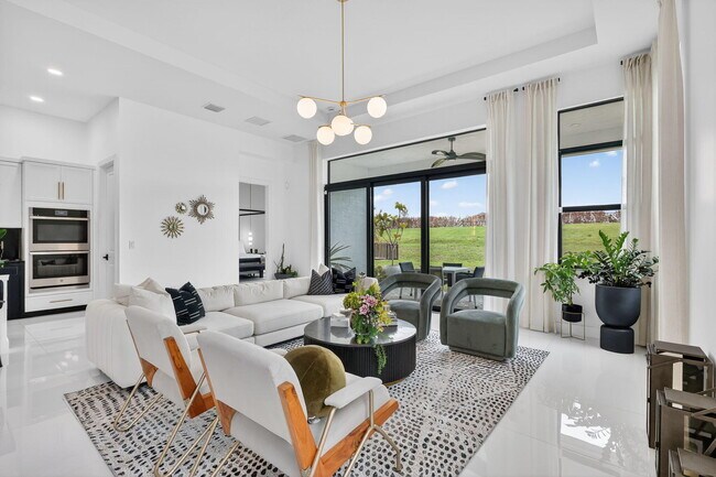 Building Photo - 10195 SW Latium Wy