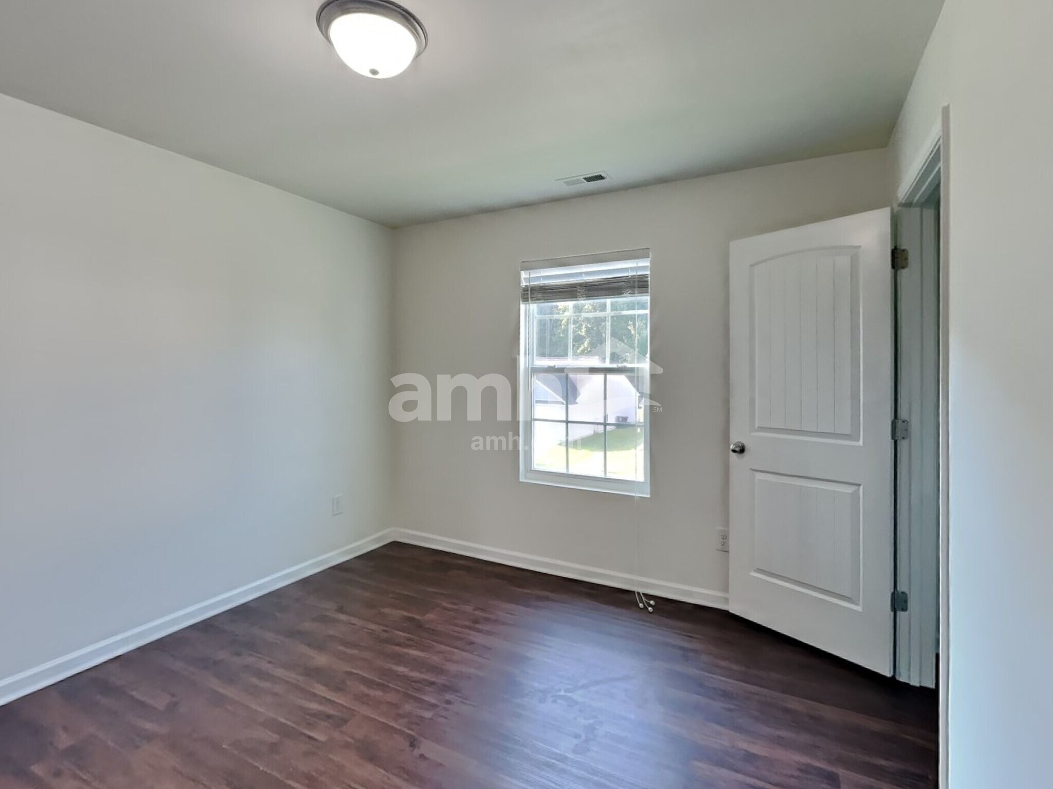 Building Photo - 301 Groves Stone Dr