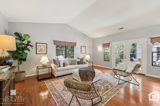 Building Photo - Spacious 3BD/2BA Home in Desirable Sonoma Greens Community