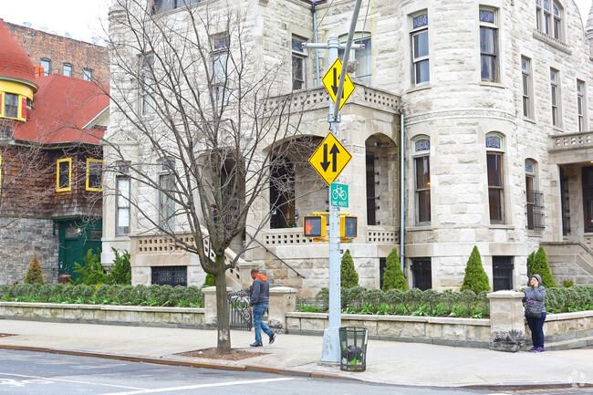 Building Photo - Bailey House Apartments