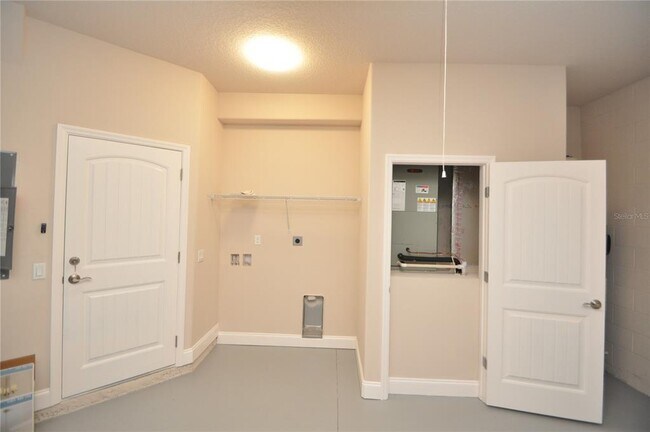 Building Photo - 226 Coral Reef Ct N
