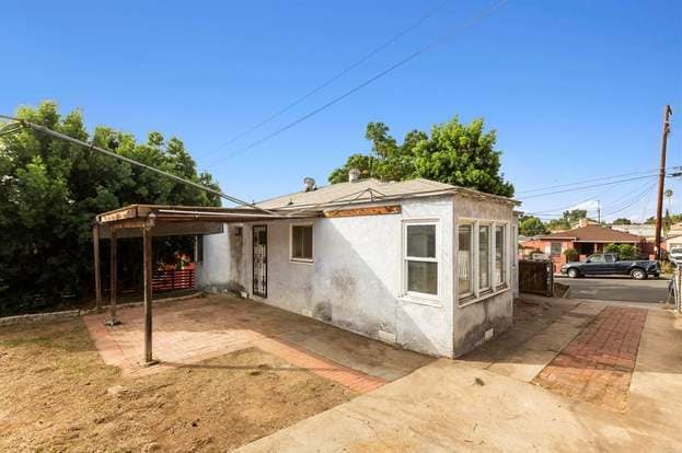 Building Photo - 627 60th St