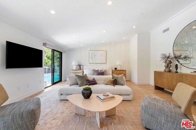 Building Photo - 20226 Lorenzana Dr