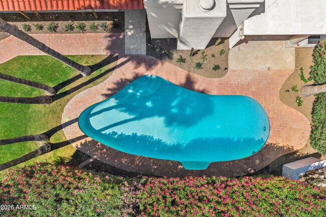 Building Photo - 7602 E Vía Del Reposo