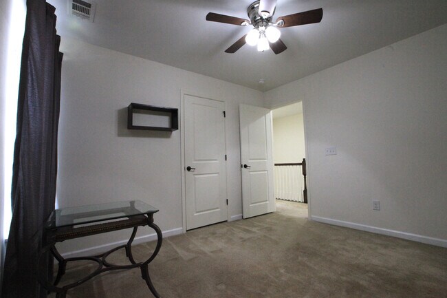 Building Photo - 1640 Brockton Ln