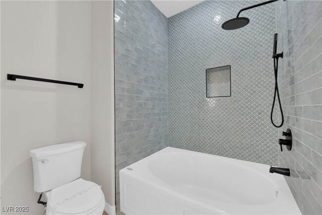 Building Photo - 8739 Villa Jeremiah Ln