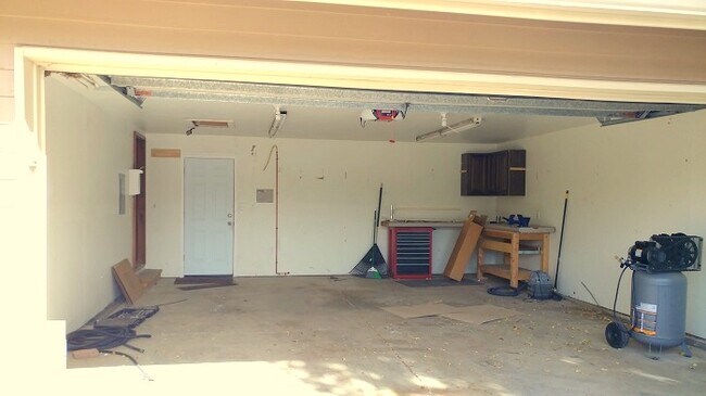 Building Photo - 2900 Eindborough Dr