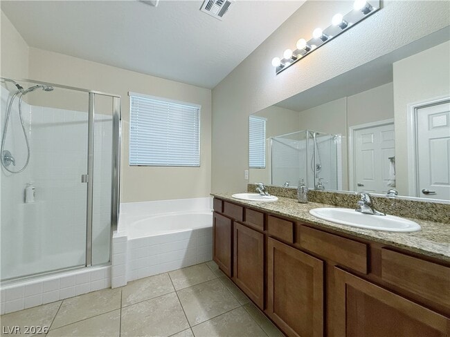 Building Photo - 3548 E Tompkins Ave