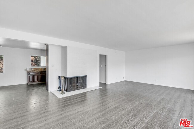 Building Photo - 17321 Castellammare Dr