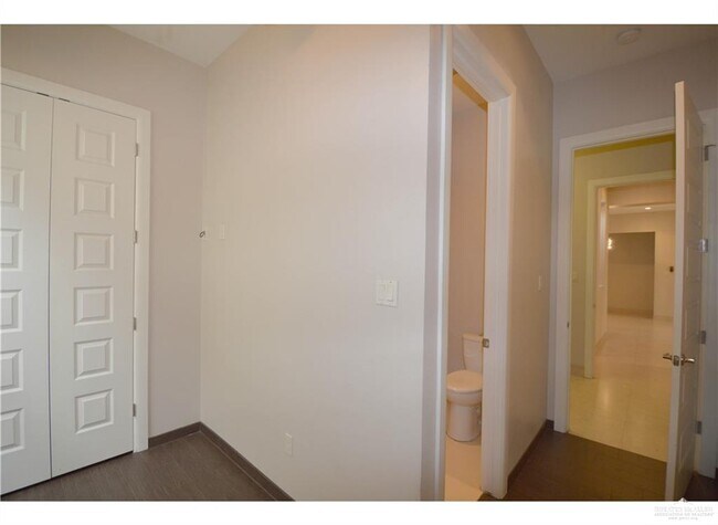 Building Photo - 39 Denia Ct