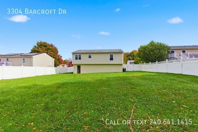 Building Photo - 3304 Barcroft Dr