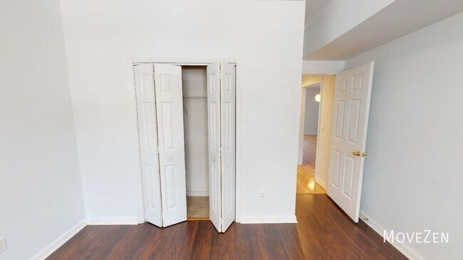 Building Photo - 729 Bragg Dr