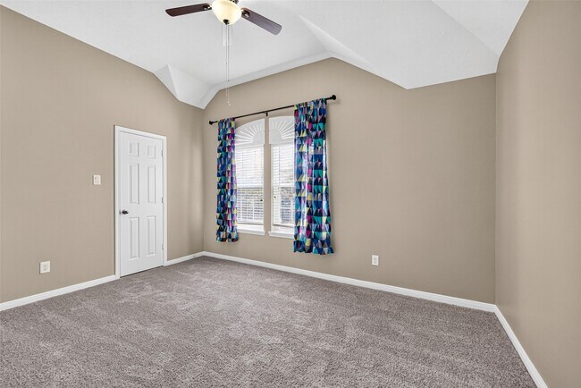 Building Photo - 4507 Lakefront Terrace Dr
