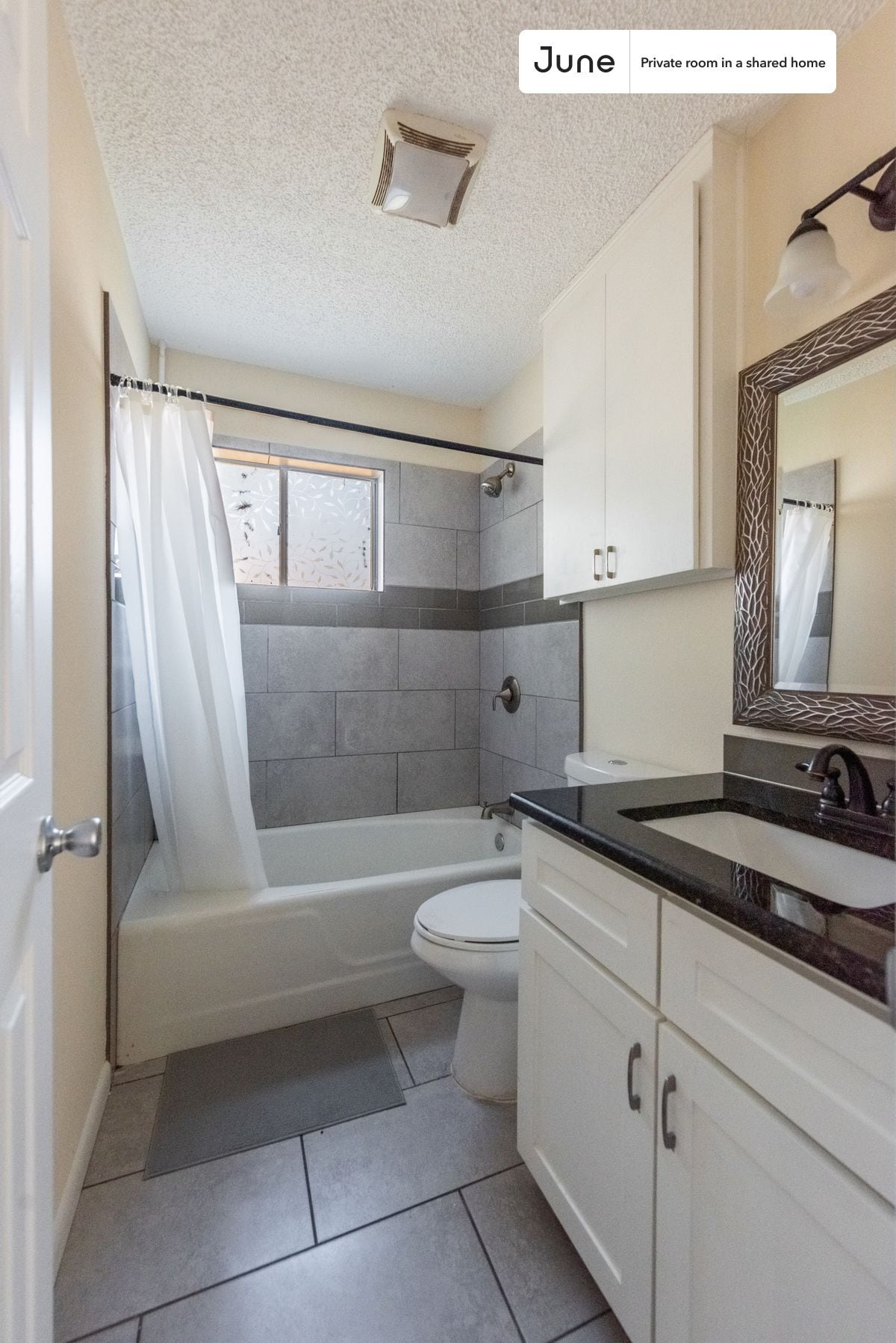 Building Photo - Room in Shared 4 bed/3 bath home