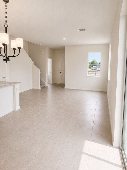 Building Photo - 2728 Plover St