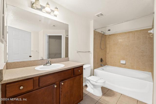 Building Photo - 2 bedroom in Jacksonville FL 32216
